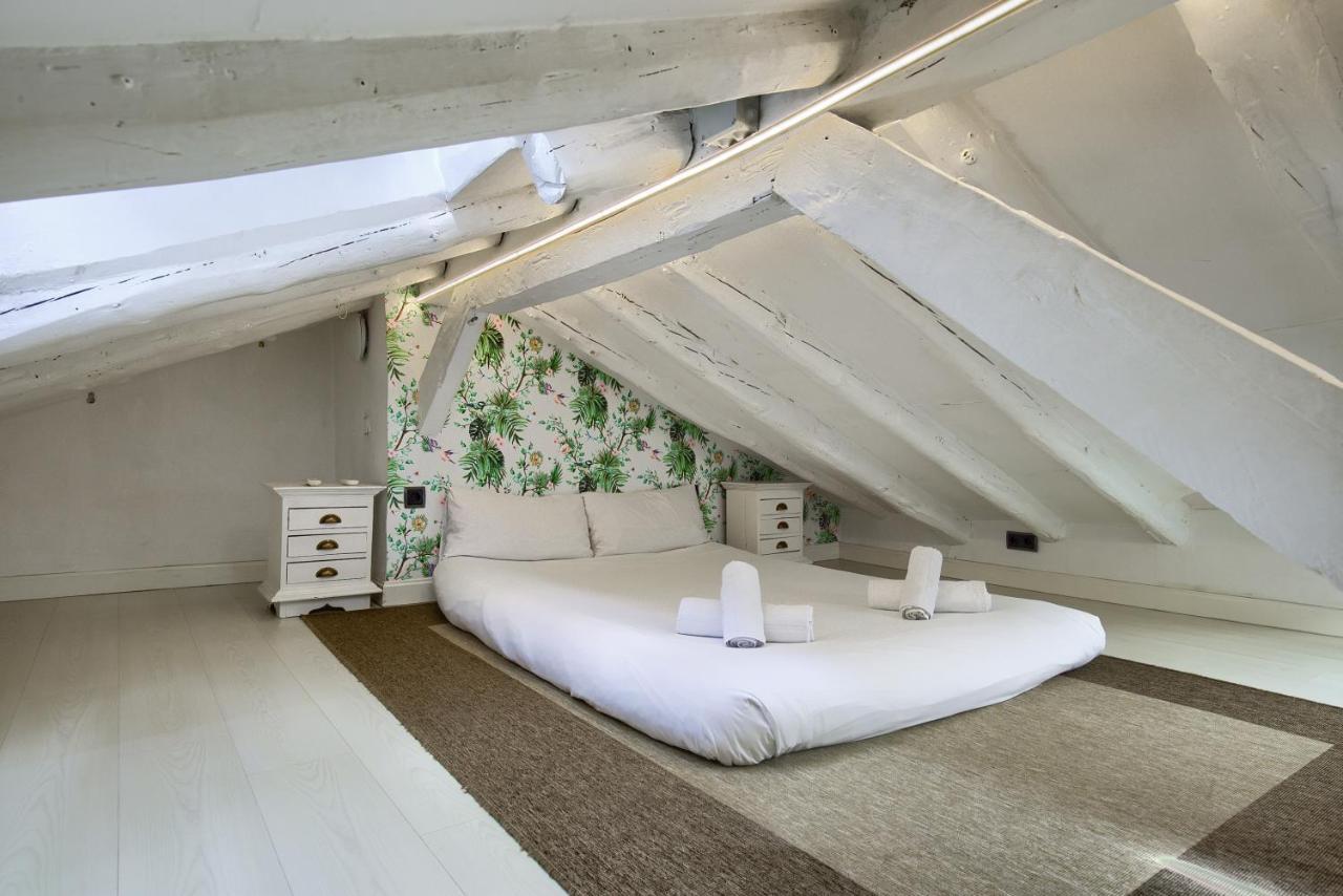 Charming Sol Attic Daire Madrid Dış mekan fotoğraf